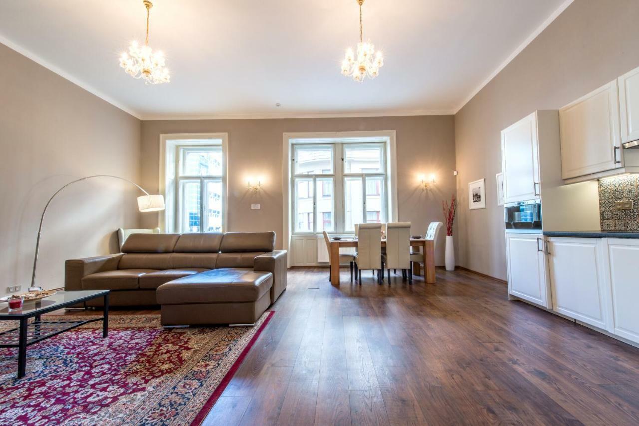 ✰Downtown Grand Apartment - Old Town Top Location✰ Прага Екстер'єр фото