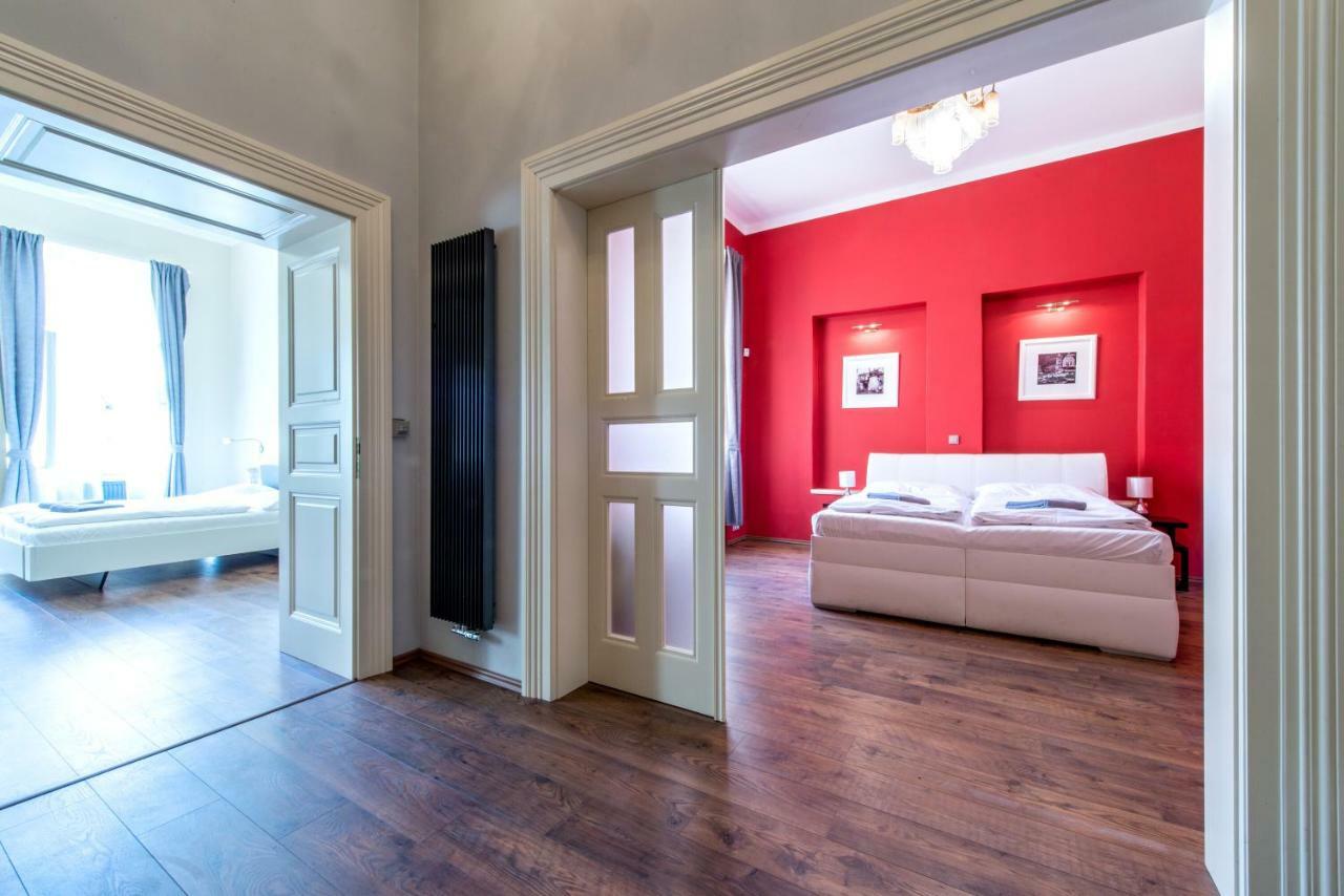 ✰Downtown Grand Apartment - Old Town Top Location✰ Прага Екстер'єр фото